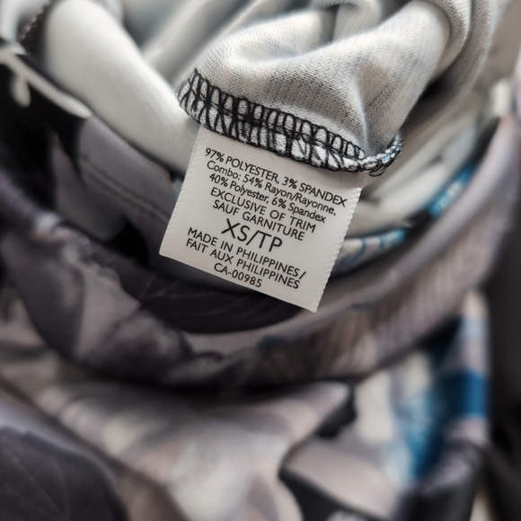 NATORI Multicolor Floral Longline V neck Dress, Size XS - Picture 7 of 7